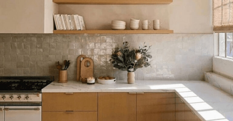 10 Country-Inspired Trends That Are Replacing Farmhouse Kitchens Plus 7 We Never Wanna See In Their Place