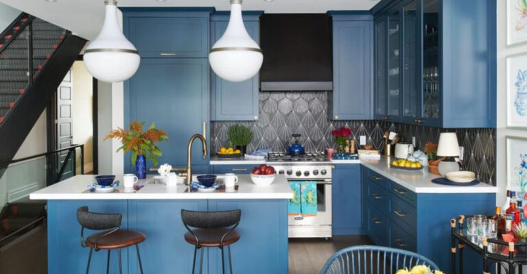 10 Designer-Approved Kitchen Cabinet Color Ideas (And 6 Extra Ones That Will Amaze You)