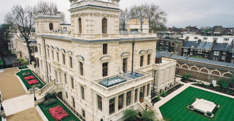 10 Most Expensive Homes In The World (And 6 Extra Ones All The Luxury Lovers Have To See)