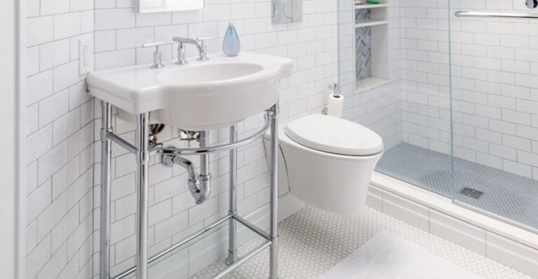 10 Small Bathroom Ideas That Add Style Points To Compact Living (Plus 7 Things To Avoid)
