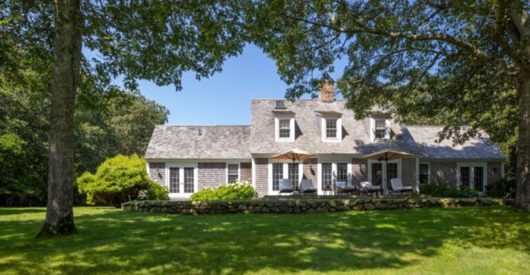 14 Photos Of Barack Obama’s Former Martha’s Vineyard Retreat