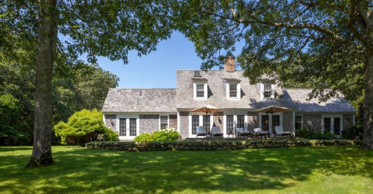 14 Photos Of Barack Obama’s Former Martha’s Vineyard Retreat