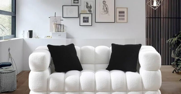 15 Benefits Of Adding Mini Sofas To Small And Cozy Spaces In Your Home