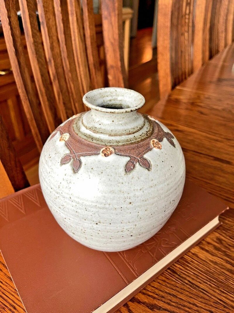 Vintage-style ceramic vases