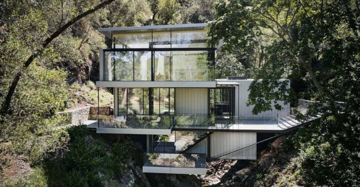 15 Minimalist Homes That Are Anything But Boring
