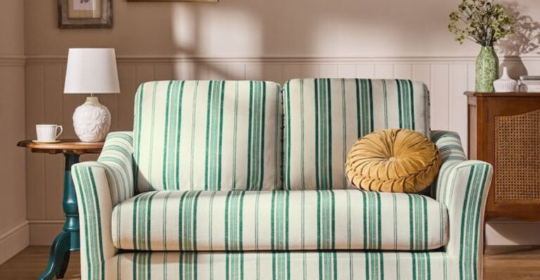 15 Striped Sofas That Show This Timeless Style Always Stays In Fashion