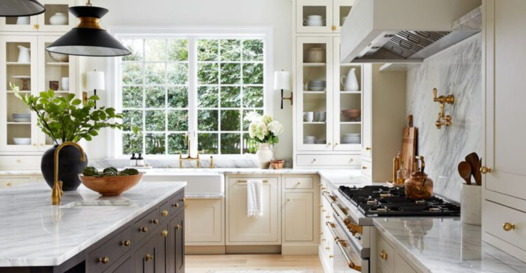 15 Things Professional House Flippers Always Change (Plus 5 Things They Change Instantly)