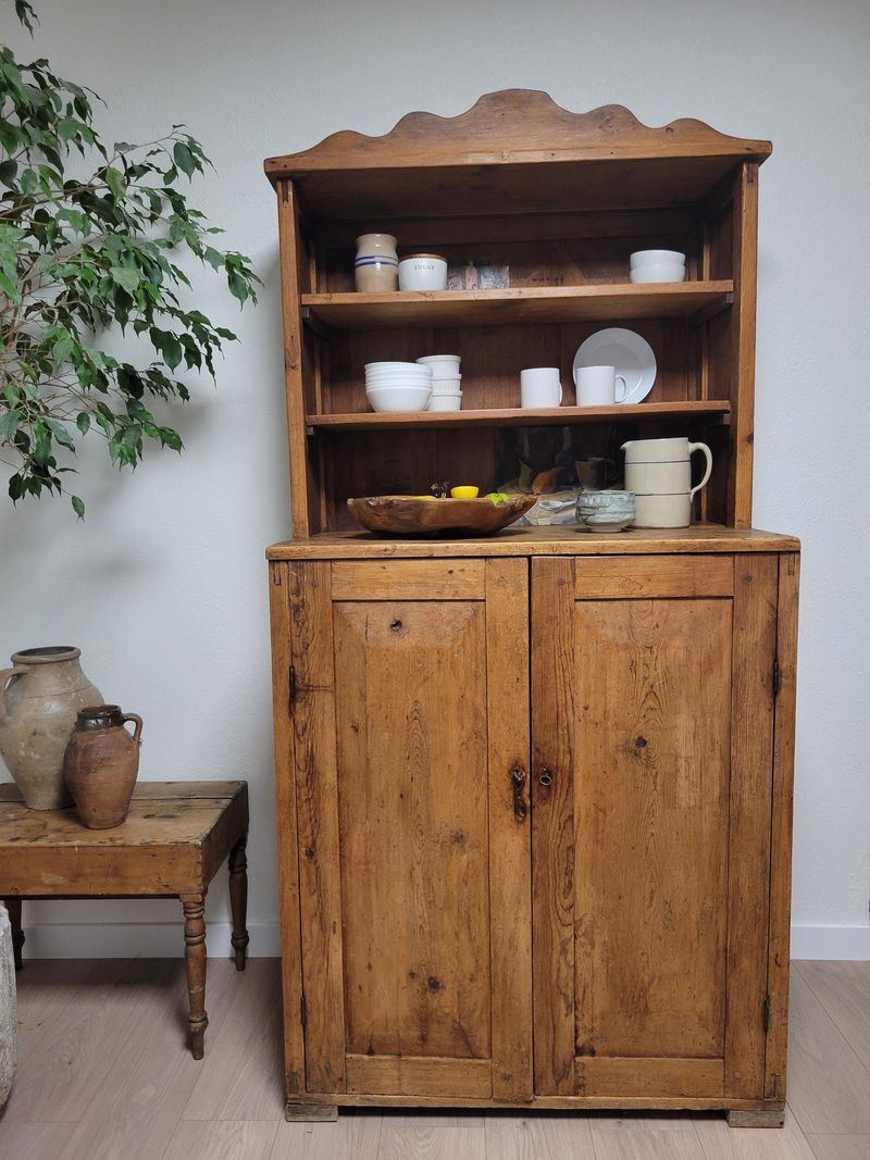 Solid Wood Antiques From The 1800s Or Earlier