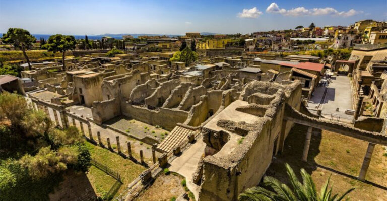 17 Majestic Ancestral Homes Forever Lost to Time