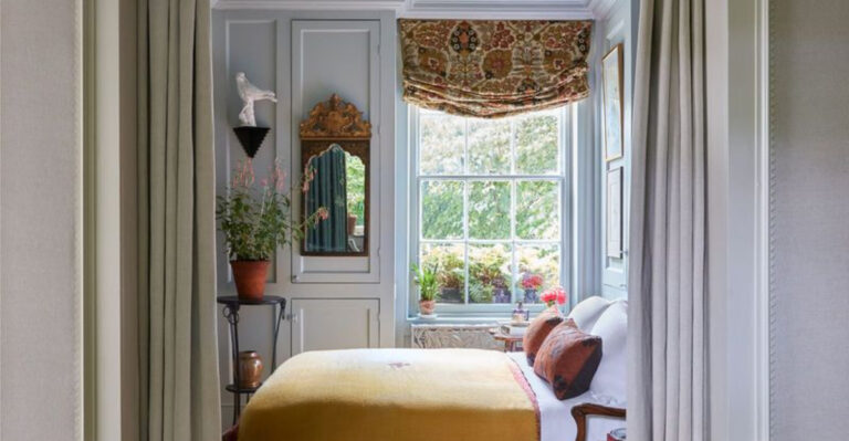 17 Room Layouts That Don’t Work With The Way People Actually Live