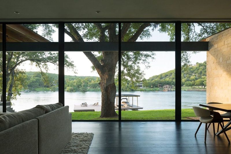 Floor-to-Ceiling Windows