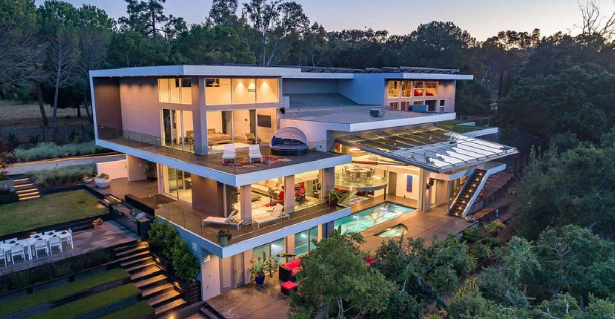 18 Examples Of The California Home Style Houses You’ll Wish You Could Buy