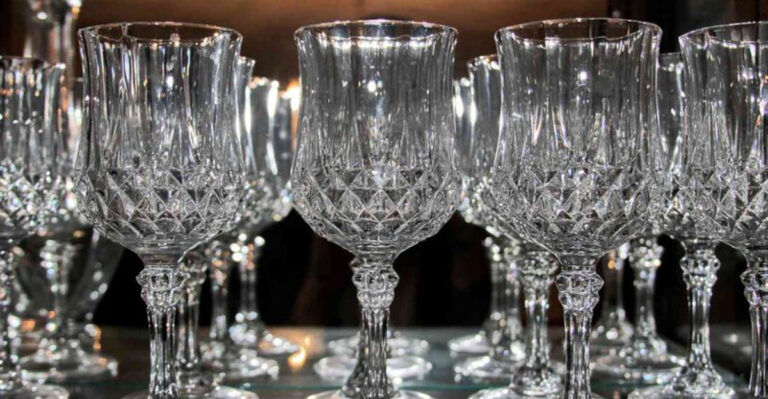 18 House Decor Items Pro Thrifters Always Buy At Antique Markets Even If They Don’t Really Need Them