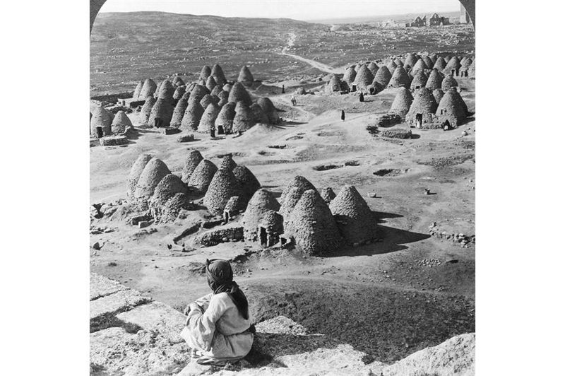 1910: Beehive Homes, Haran, Turkey