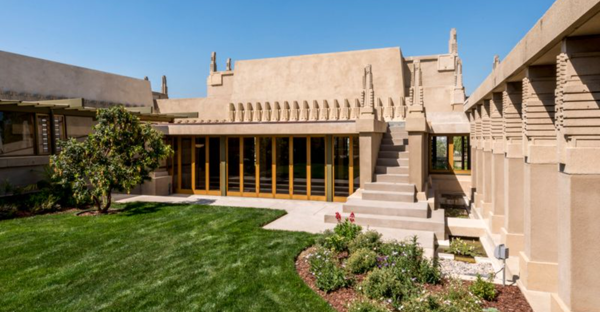 20 Frank Lloyd Wright Houses That Changed America