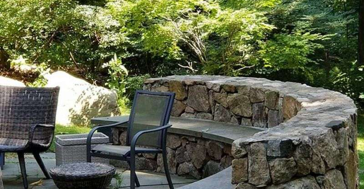 20 Stone Retaining Walls That Will Look Amazing In Your Yard
