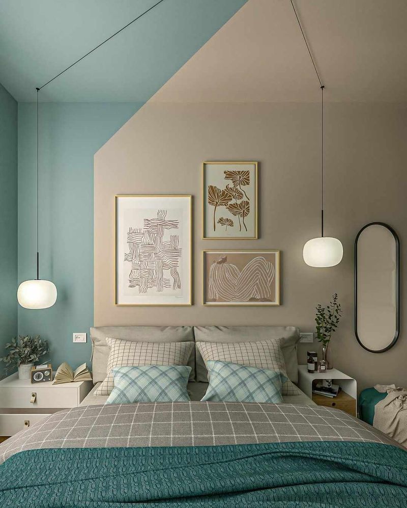 Pendant lights