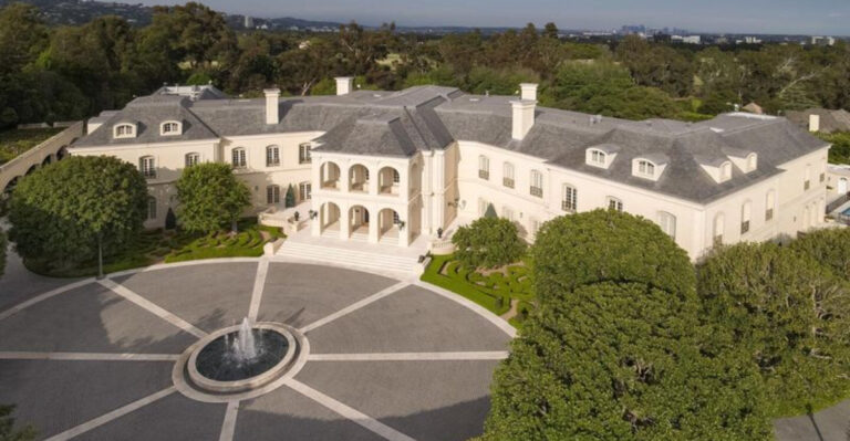 27 Biggest Houses That You Will Find In The US