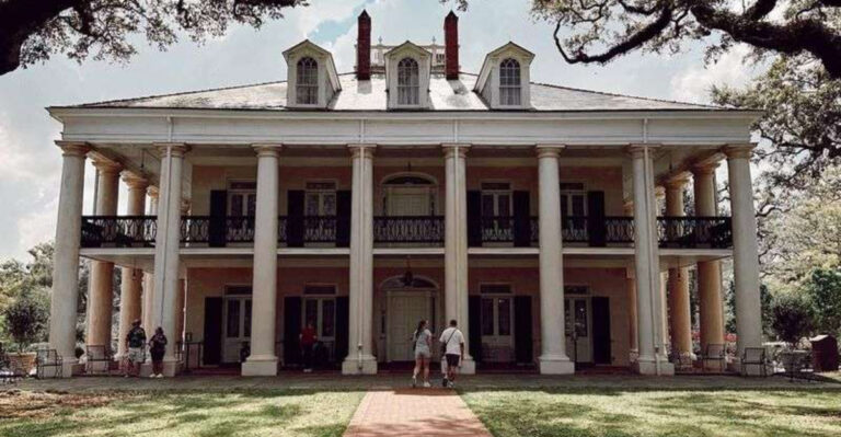 27 Famous U.S. Homes Where History And Mystery Collide