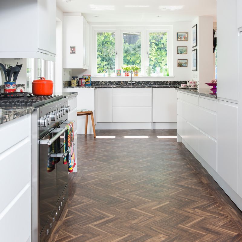 High-Contrast Herringbone