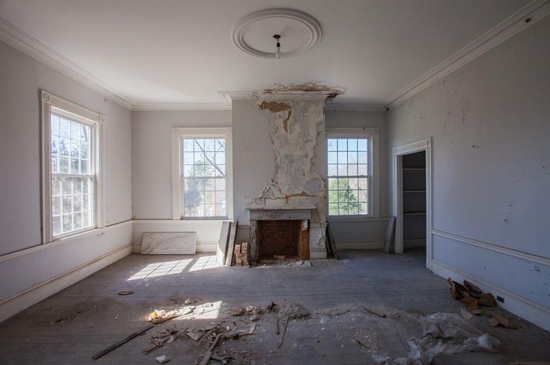 Before: The Master Bedroom