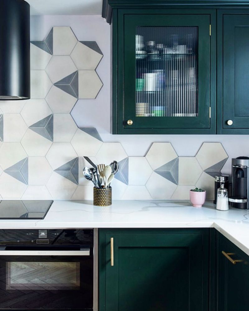 Geometric Tile Edge