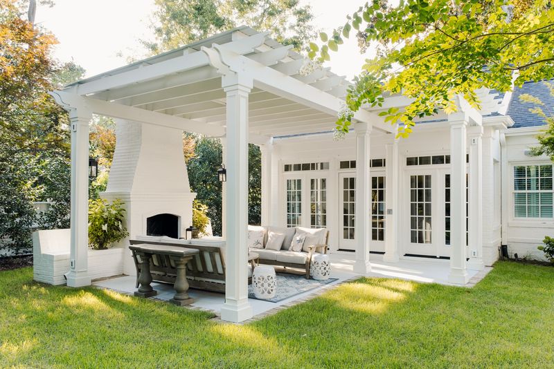 Colonial Revival With Classic White Columns