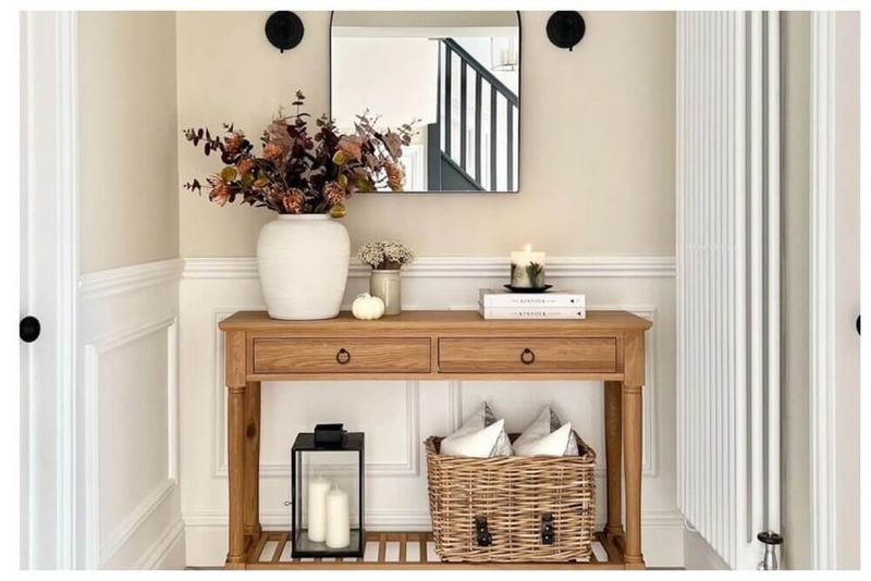 Console Tables For Daily Essentials