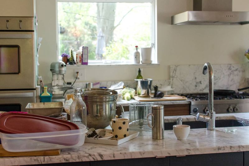 Avoid Leaving Dirty Dishes On Counters