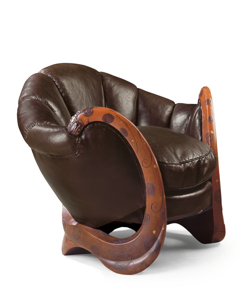 Dragon's Chair by Eileen Gray