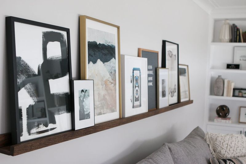 Layer Frames on Shelves or Ledges