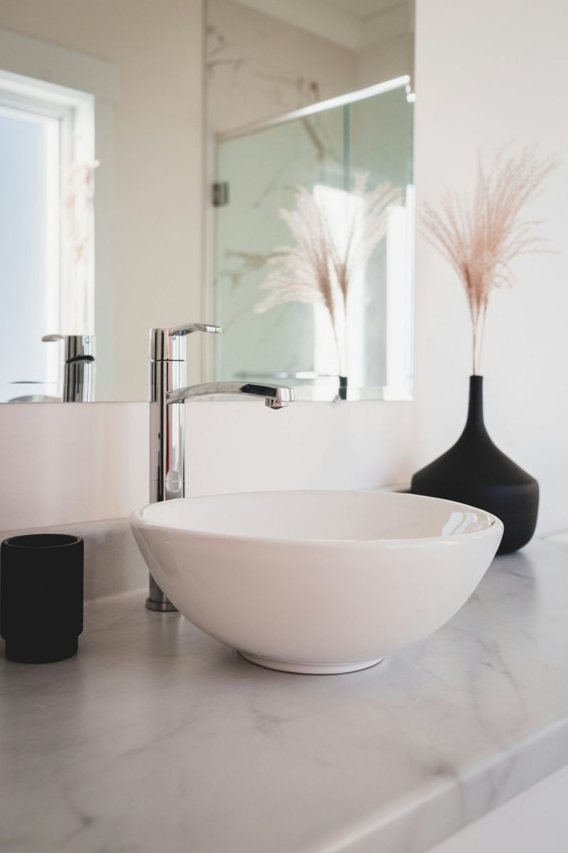 Vessel Sinks Sitting on Countertops
