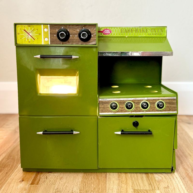 Avocado Green Appliances