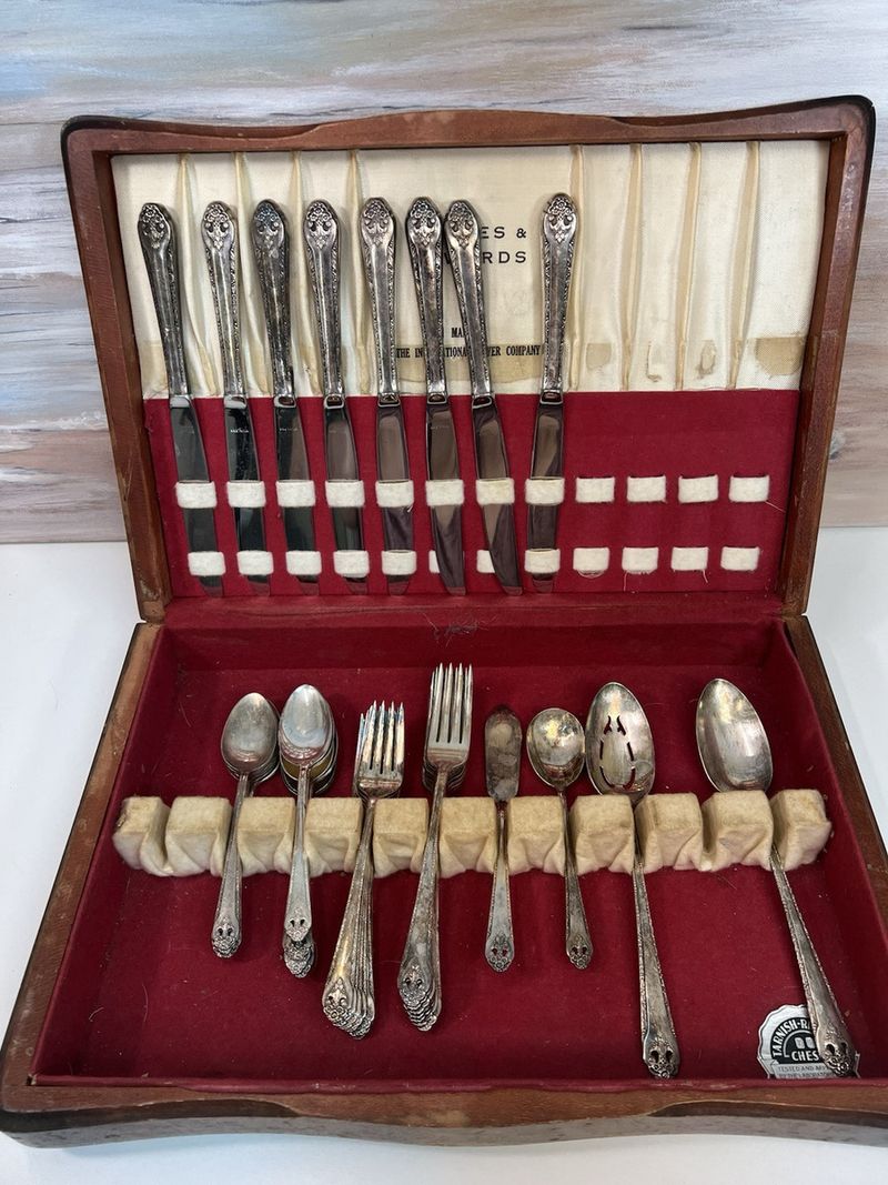 Incomplete silver-plated flatware sets