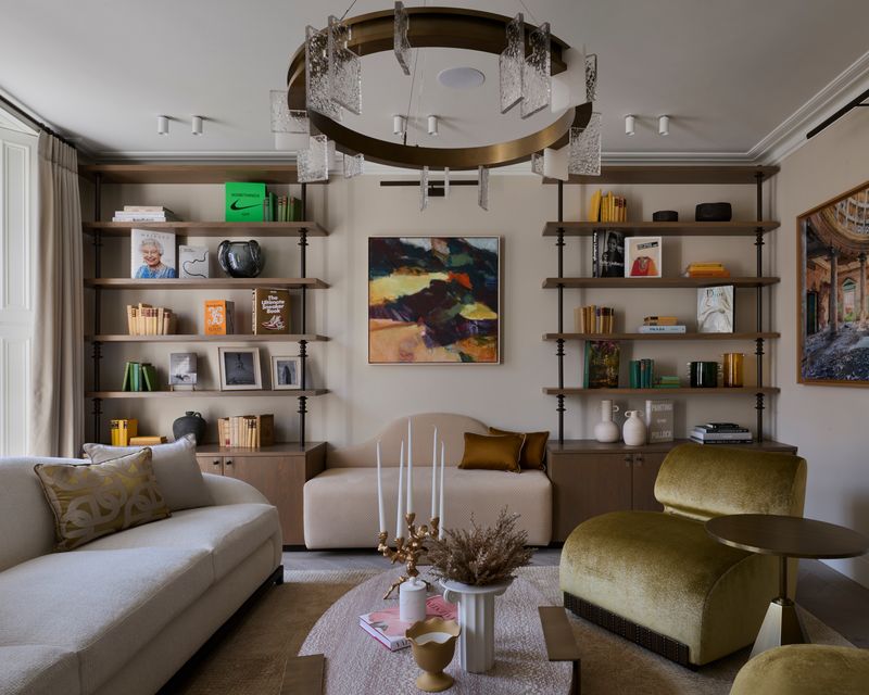 Art Hung at Neck Height