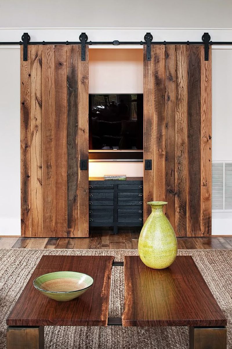 Front rooms separated by sliding or pocket doors