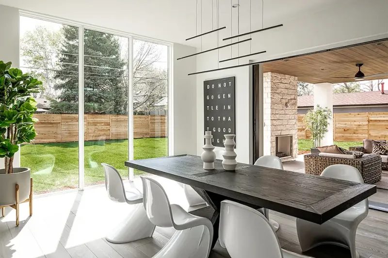 Indoor-Outdoor Dining Connections