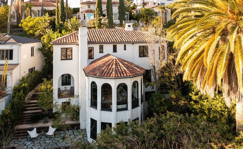 Spanish Revival in Whitley Heights (Los Angeles)