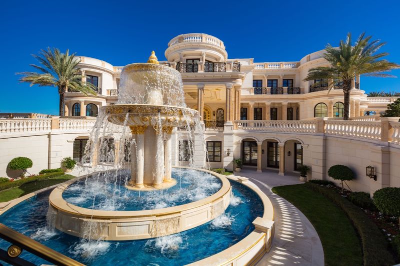 Le Palais Royal – Hillsboro Beach, Florida