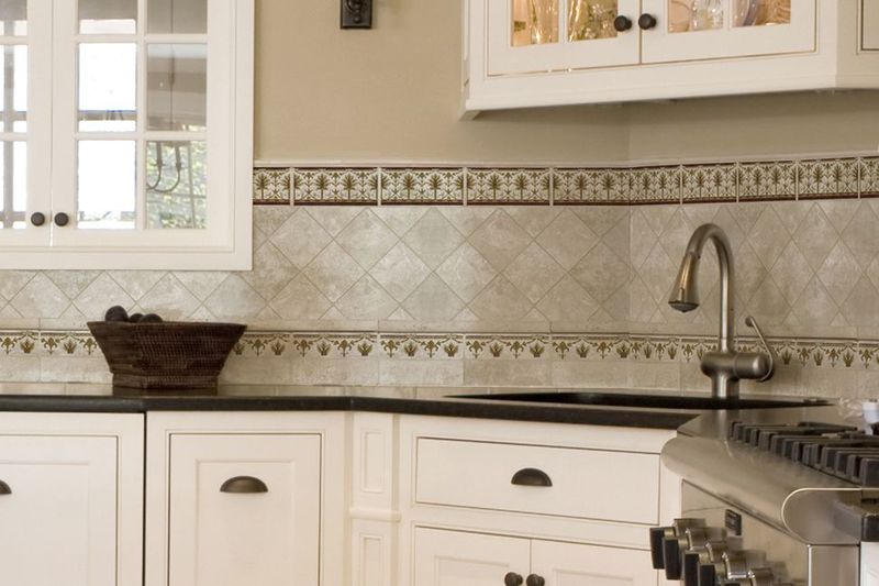 Decorative Tile Borders And Accents
