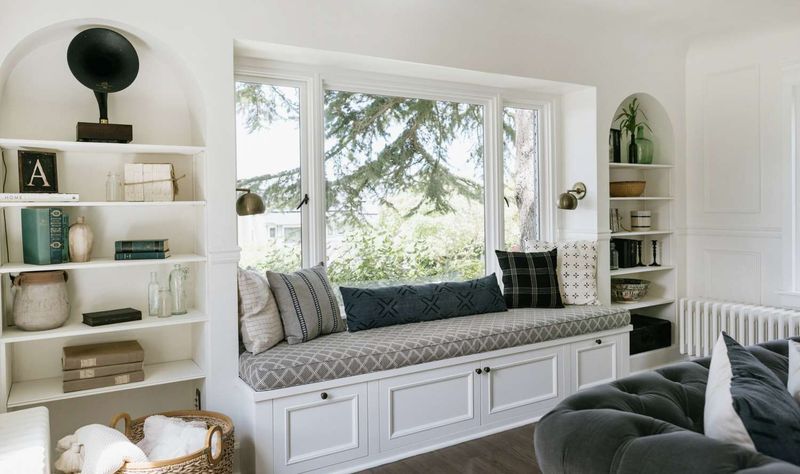 Maximize Space Around Windows