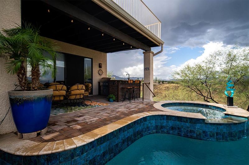 Floating Deck Bar Oasis
