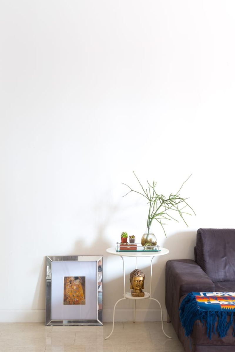 Leaving Some Walls Completely Bare