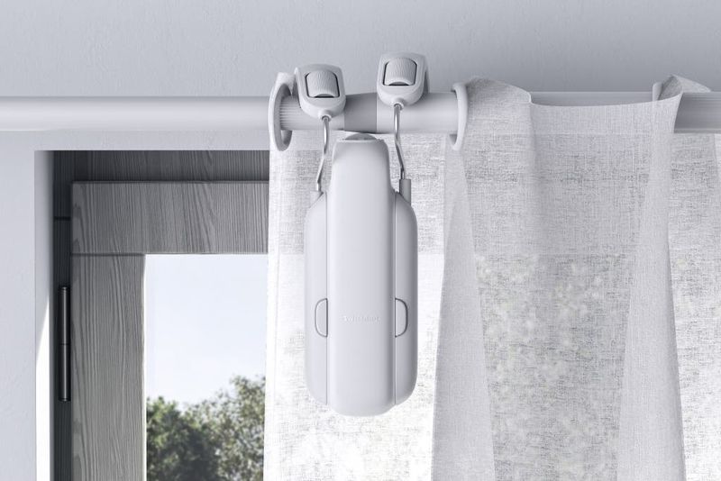 Curtain Rods With Built-In Smart Home Controls