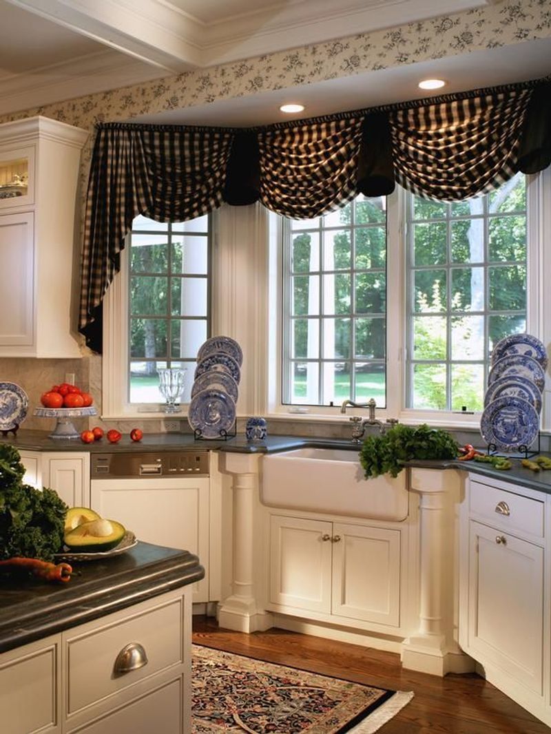 Valances Over Kitchen Windows