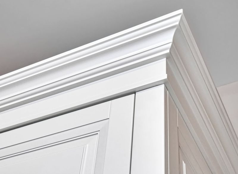 Decorative Crown Molding