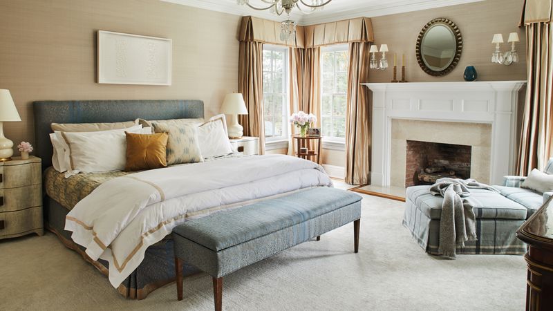 Bedrooms Without Adequate Built-In Storage Solutions