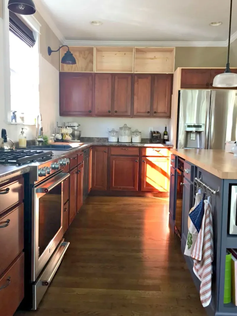 Cabinet Soffit Dead Space