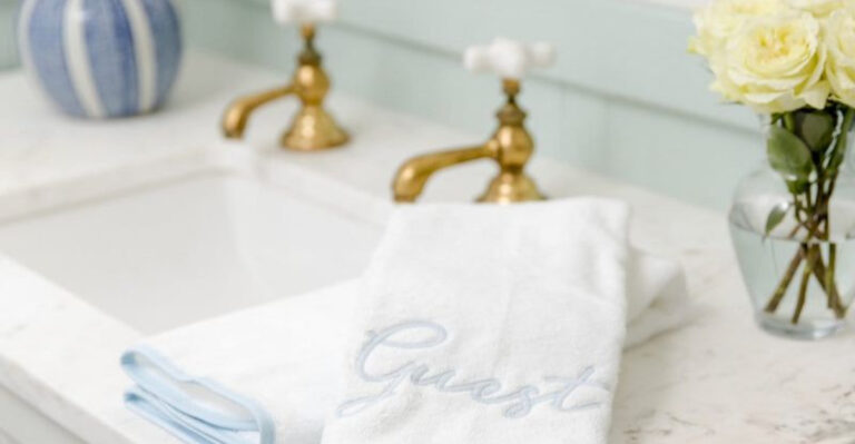 Don’t Let Guests Use Your Bathroom Until You’ve Added These 16 Thoughtful Touches