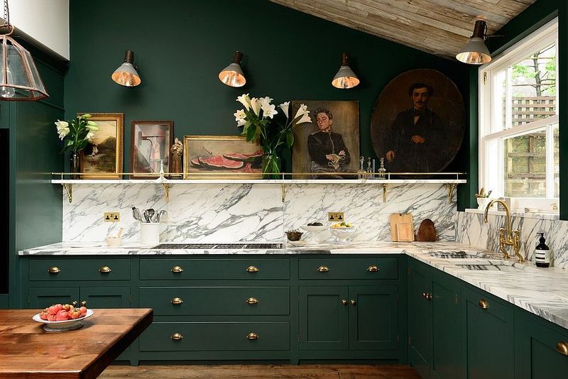 Hunter Green Elegance